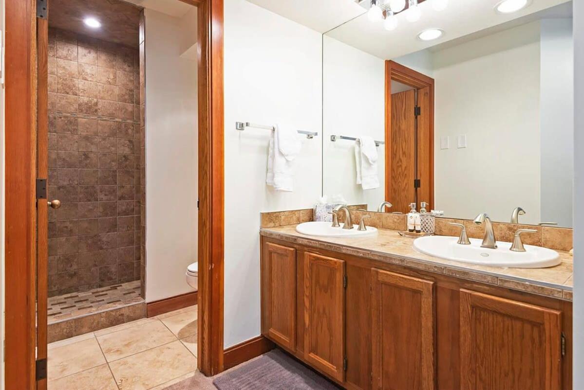 Stunning Location 2Bdr Condo Retreat Παρκ Σίτι Εξωτερικό φωτογραφία